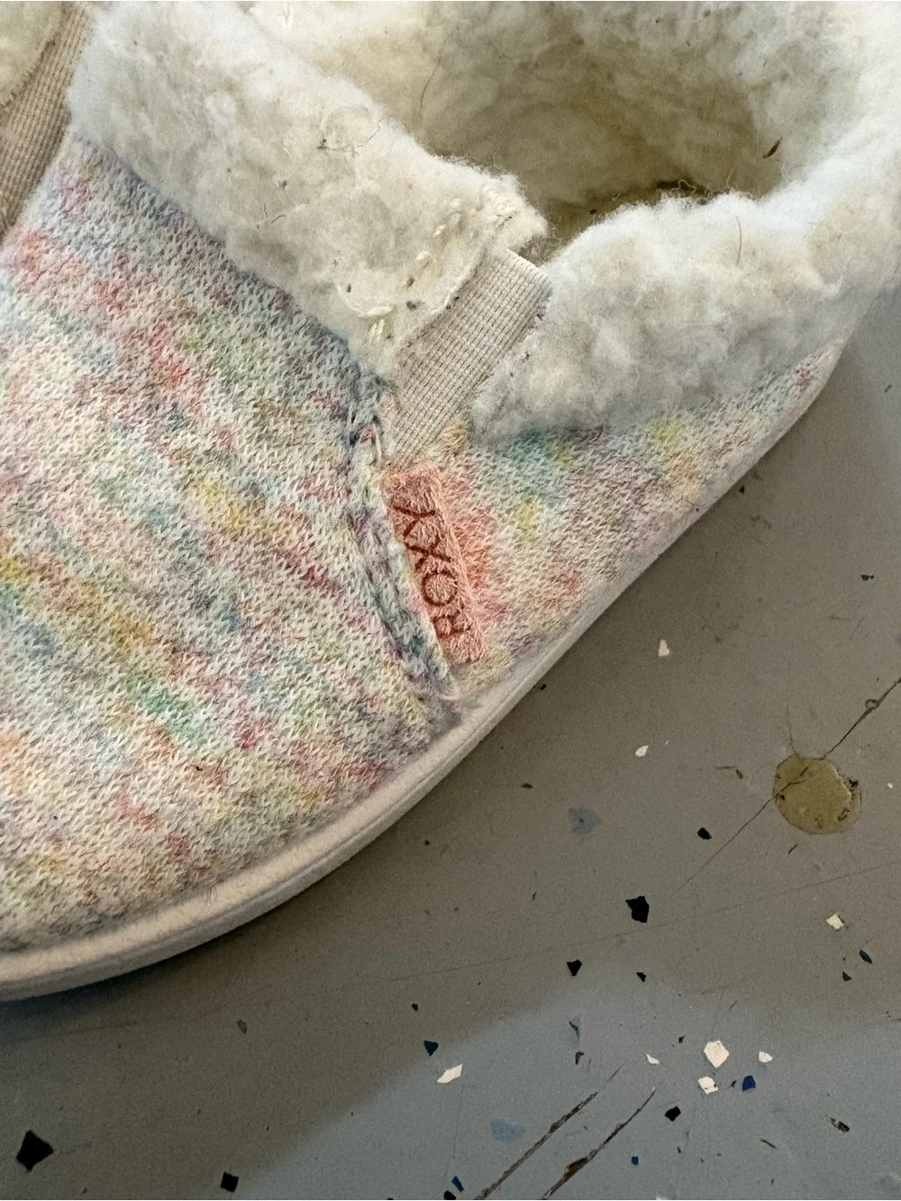 Roxy Toddler Size 8 Cloud Cozy Slip-On Shoes